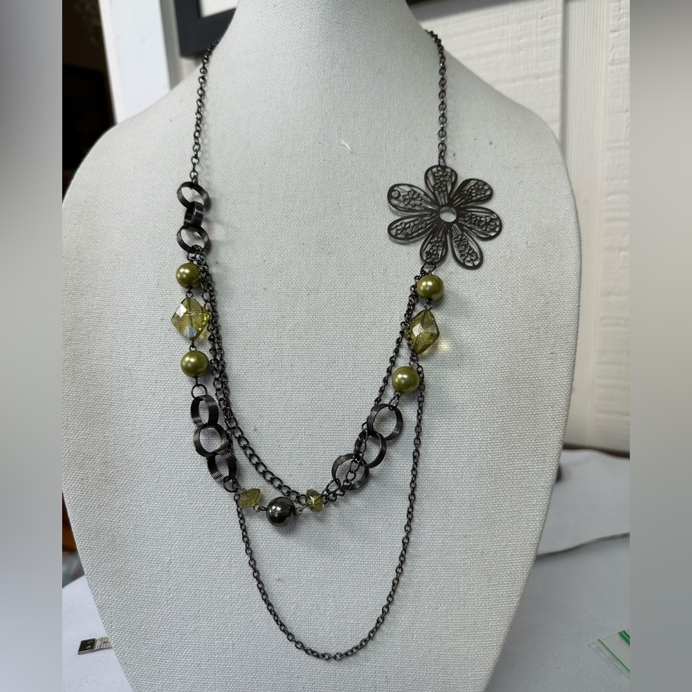 Floral multi chain necklace with green beads